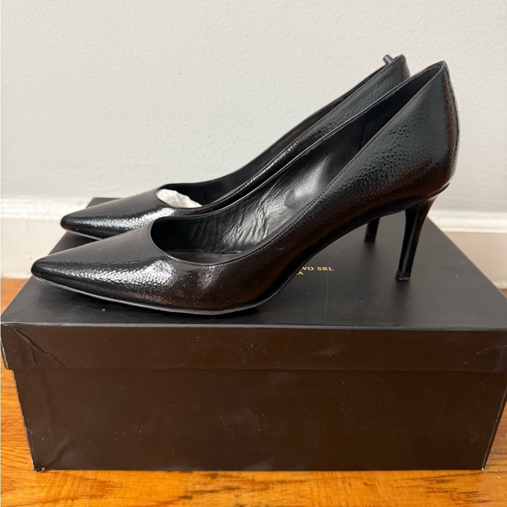 Black patent leather elegant pumps mid-heel size 8 made in Italy